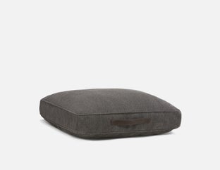 GONDA - coussin de sol en coton épais 24" x 24" - Gris