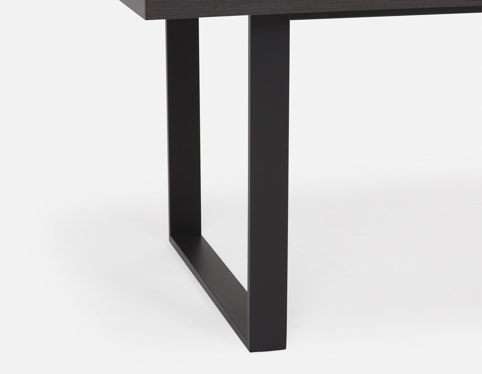 KIERA table de salle à manger moderne 180cm undefined