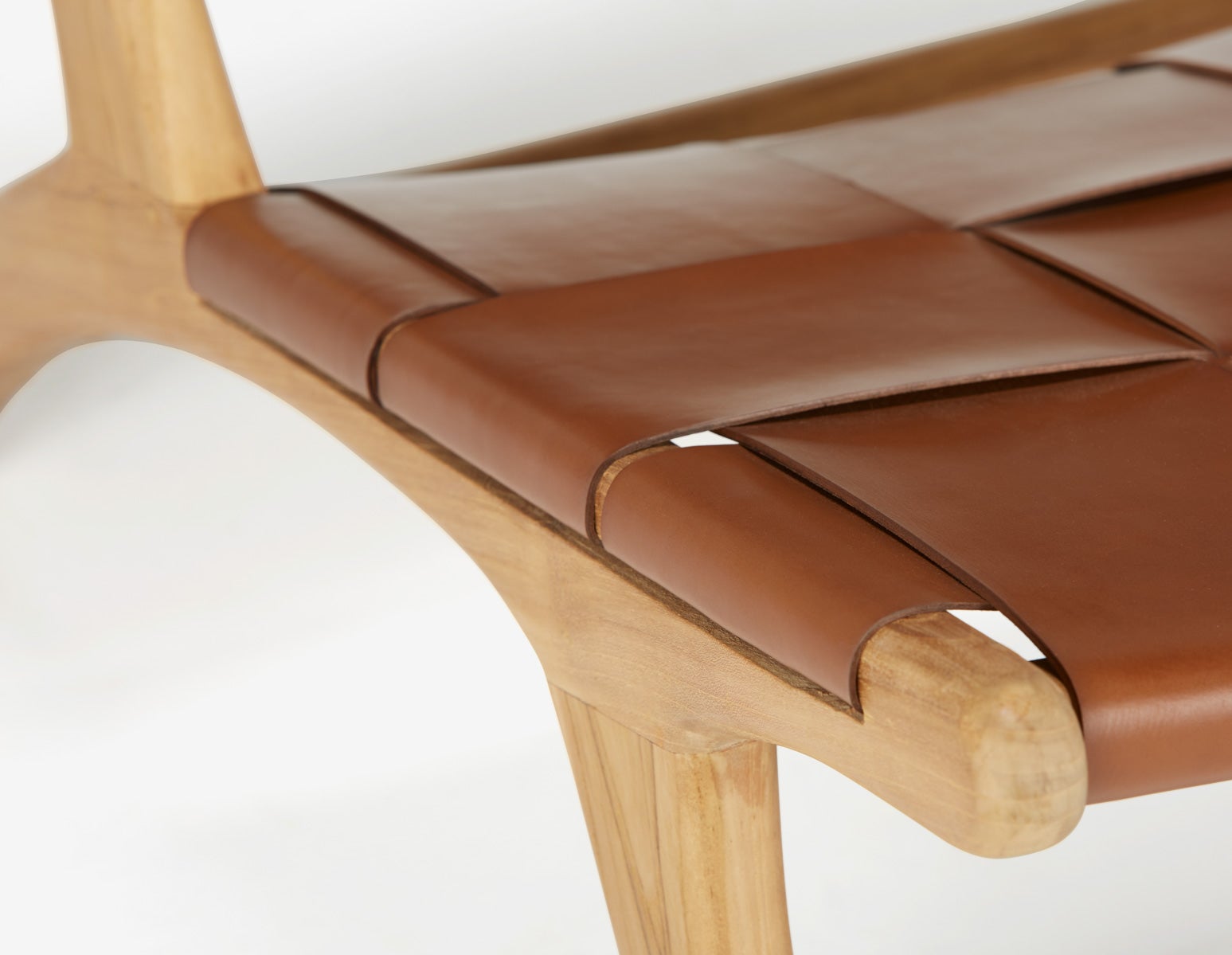 BENTA chaise d'appoint en teck et cuir tressé undefined