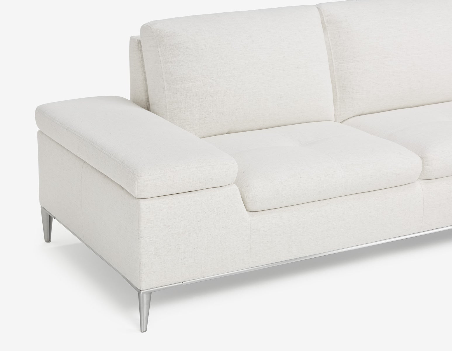 ANDREW right-facing sectional sofa in performance fabric undefined
