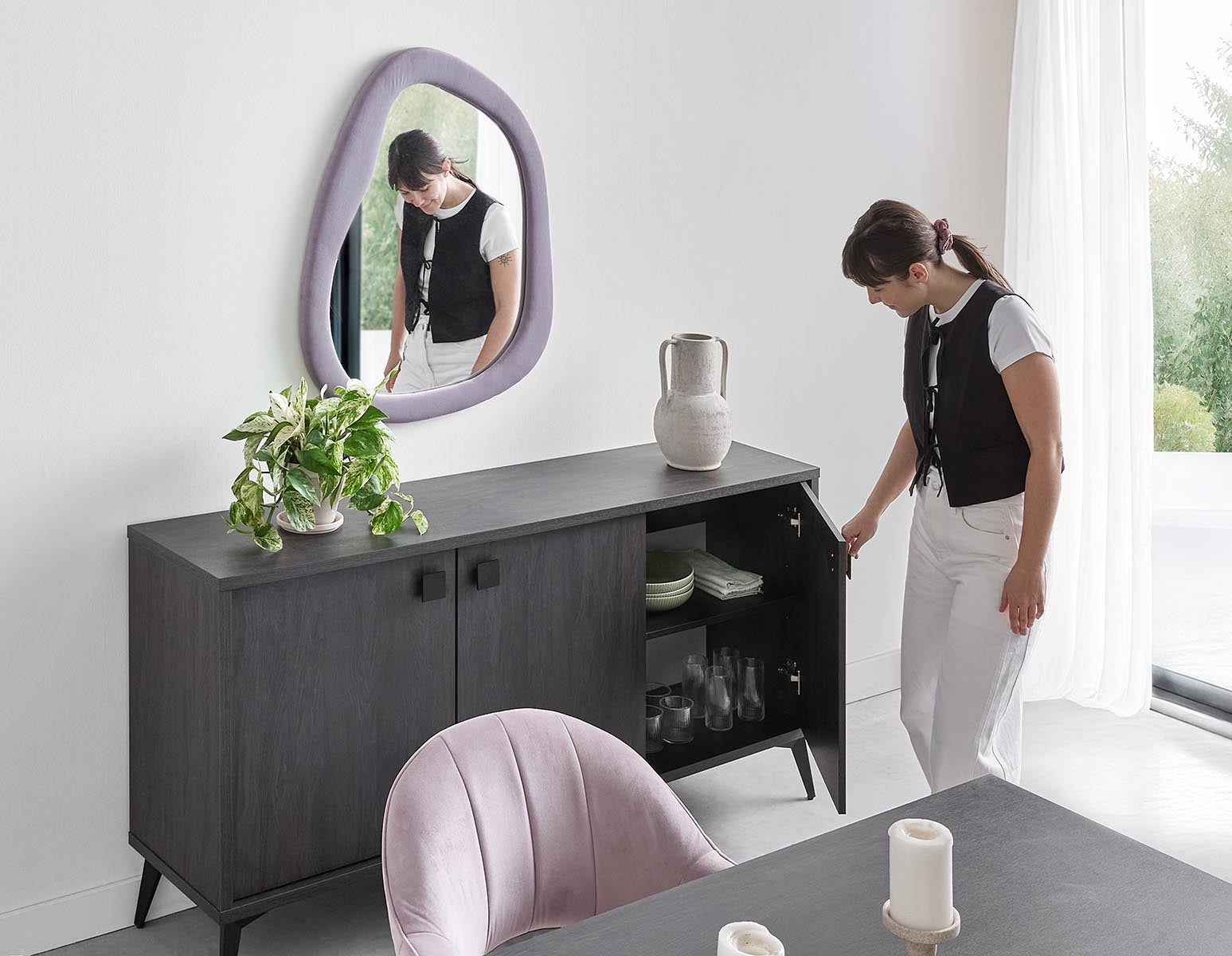 KIERA buffet moderne du milieu du siècle undefined