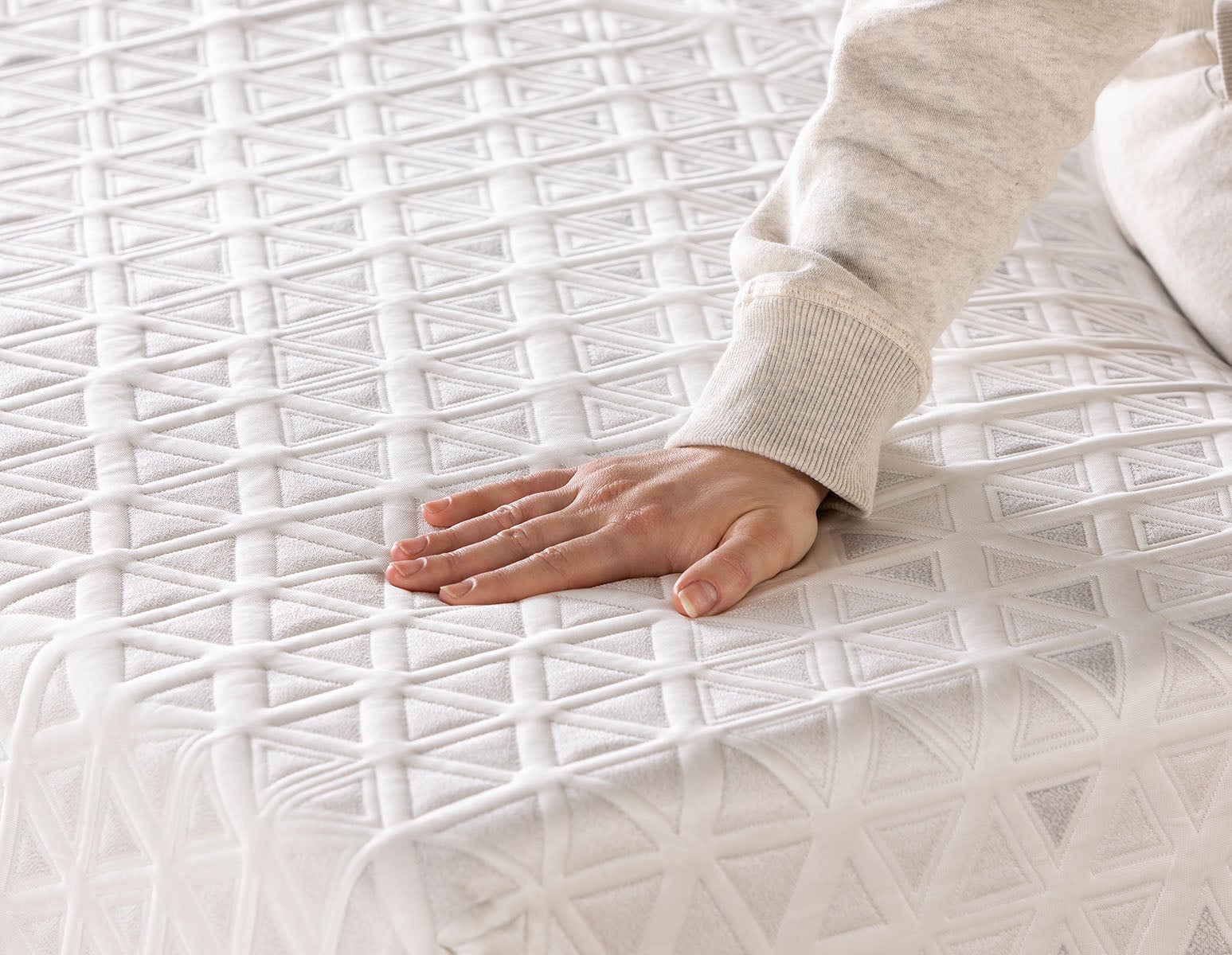 ICY 12 queen size mattress undefined